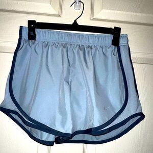 NWT Nike women’s blue lined athletic running shorts S gym activewear
